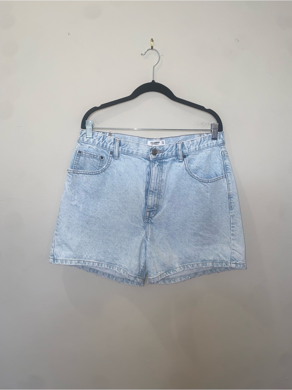 Pull&Bear Vintage Style Light Blue Wash High-Waist Denim Jean Shorts